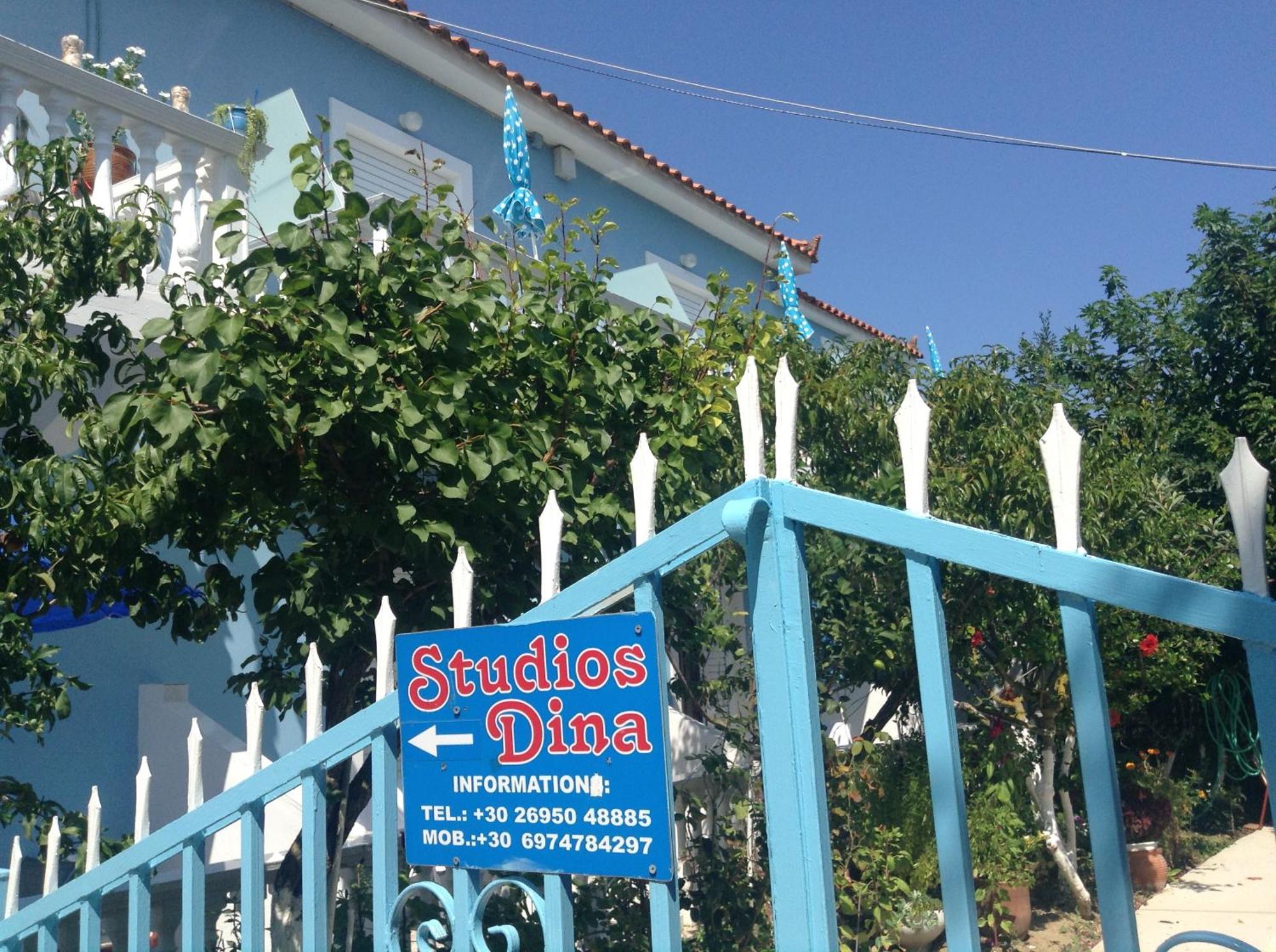 Dina Studios Kalamákion Екстериор снимка